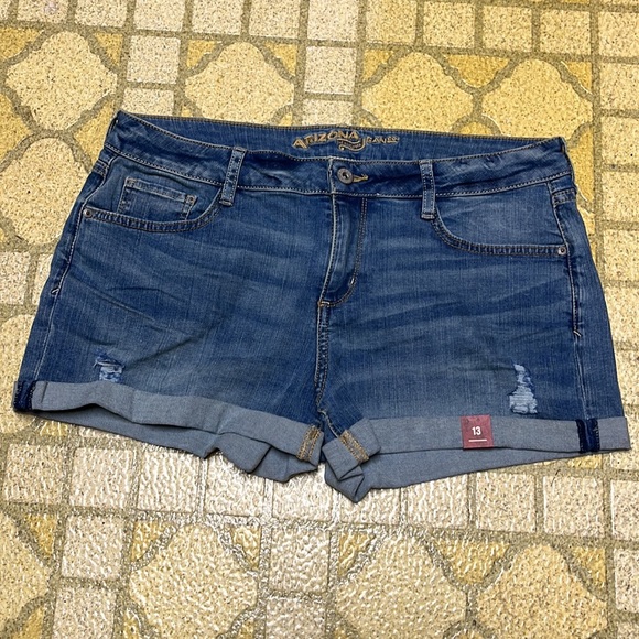 Arizona Jean Company Pants - Brand-new Arizona denim distressed shorts